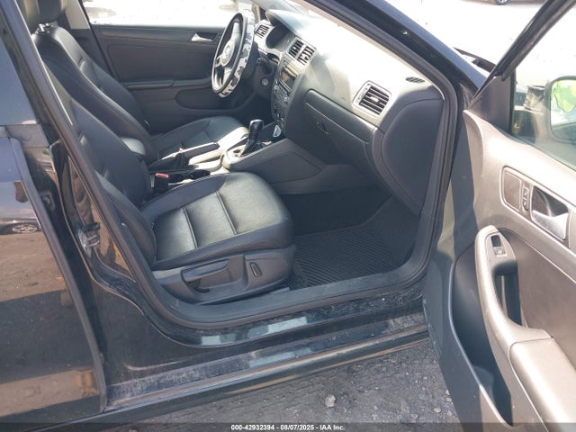 3VWD07AJXEM329422 Volkswagen 2014