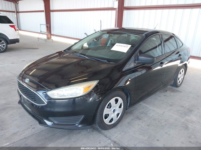 Ford 2016 2016 1FADP3E24GL399311 Image 2
