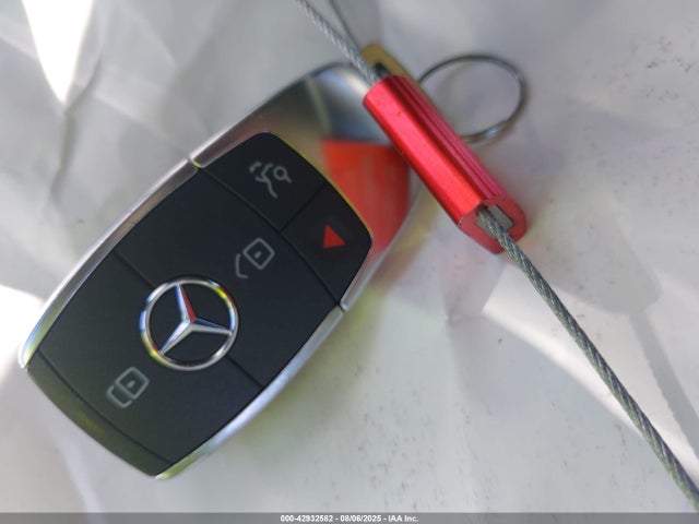 W1K5J4GB9SN500395 Mercedes-Benz m260