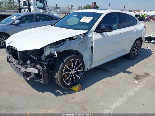 5UX43DT03N9J60127 BMW X4