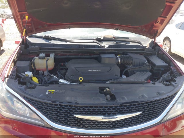 2017 Chrysler Pacifica Touring-l მანქანა იყიდება აუქციონზე, vin: 2C4RC1BG8HR534153, აუქციონის ნომერი: 42932690