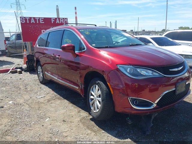 2017 Chrysler Pacifica Touring-l მანქანა იყიდება აუქციონზე, vin: 2C4RC1BG8HR534153, აუქციონის ნომერი: 42932690