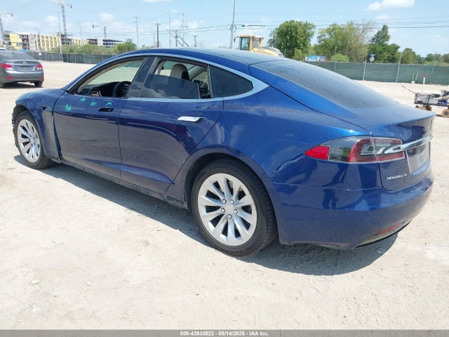 5YJSA1E10HF215517 Tesla MODEL S