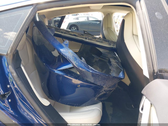 5YJSA1E10HF215517 Tesla MODEL S