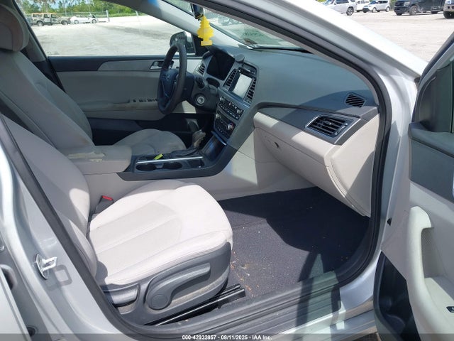 5NPE24AF0GH313024 Hyundai SONATA SE