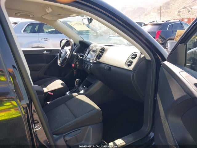 WVGAV7AX5FW521937 Volkswagen 2015