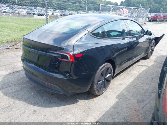 5YJ3E1EA7SF967182 Tesla 2025