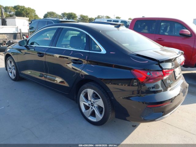 2022 AUDI A3 WAUAUDGY5NA094953 Photo 2