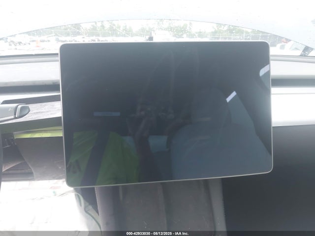 2021 TESLA MODEL Y 5YJYGDEF5MF303401 Photo 6