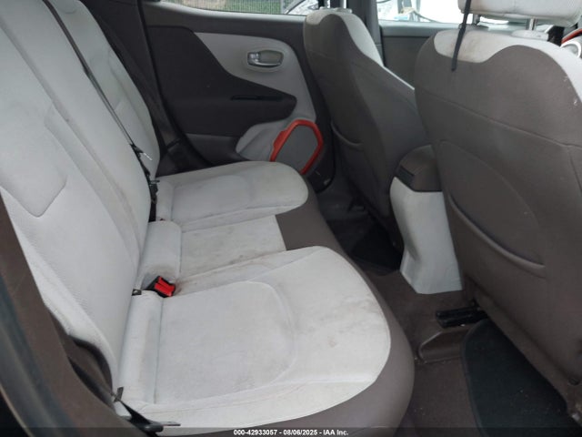 ZACCJBBT9FPB76237 Jeep 2015