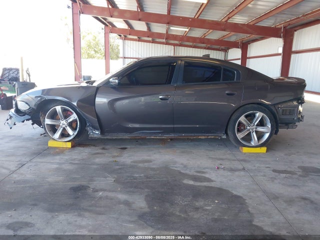 2C3CDXCT9GH158914 Dodge 2016