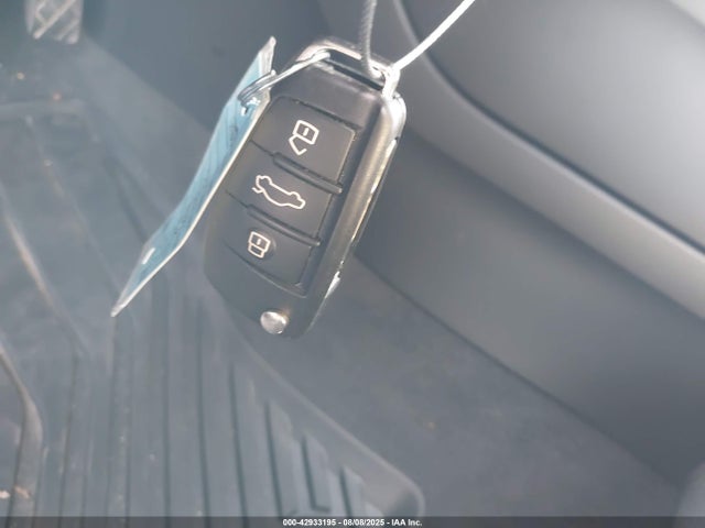 2016 AUDI A3 WAUA7GFF0G1052170 Photo 10
