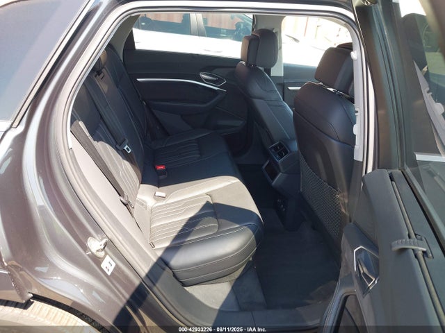 2019 AUDI E-TRON WA1VABGE9KB011418 Photo 7