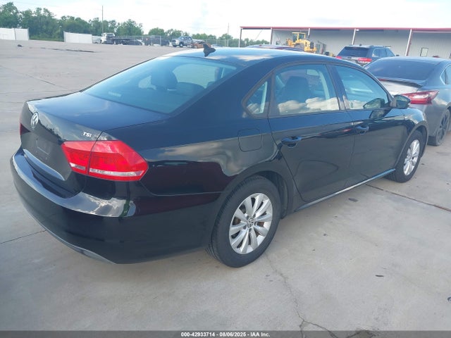 Volkswagen 2014 2014 1VWAS7A38EC071644 Image 4