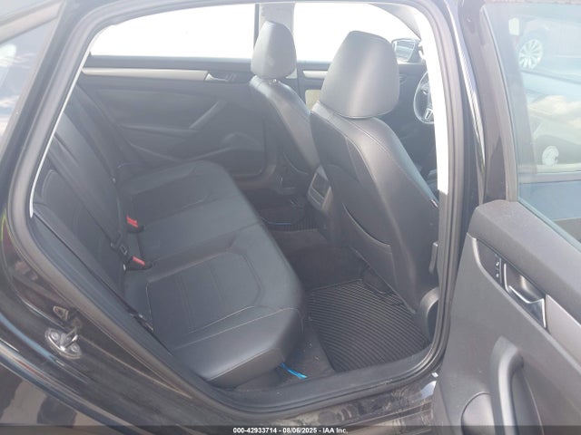 Volkswagen 2014 2014 1VWAS7A38EC071644 Image 8