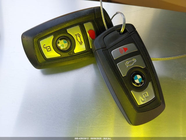 WBA8A9C56GK622528 BMW 2016