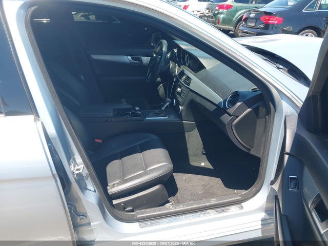Mercedes-Benz C-Class 2014 WDDGF4HB7EA963592 Image 5