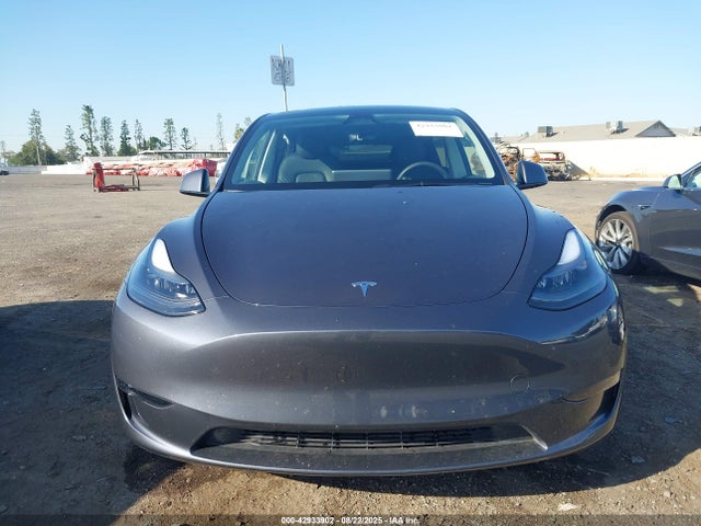7SAYGAEEXPF942046 Tesla Model Y