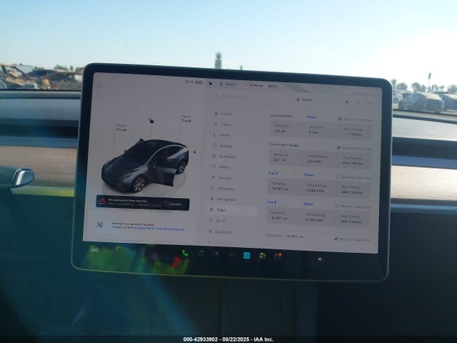 7SAYGAEEXPF942046 Tesla Model Y