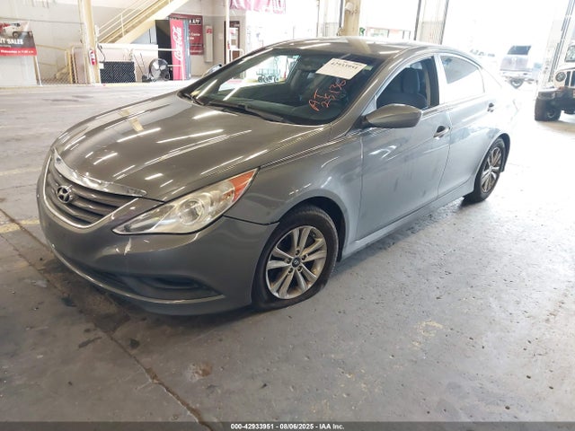 Hyundai gamma 2014 5NPEB4AC9EH933020 Image 2