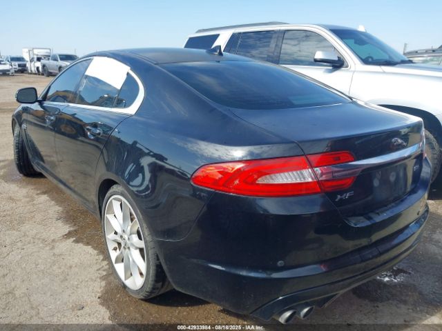 2013 JAGUAR XF SAJWA0HE9DMS73641 Photo 2