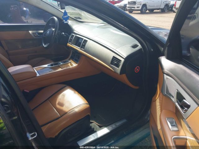 2013 JAGUAR XF SAJWA0HE9DMS73641 Photo 4