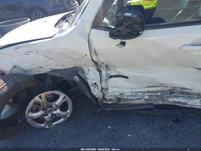 ZACNJAB11LPL48285 Jeep Renegade