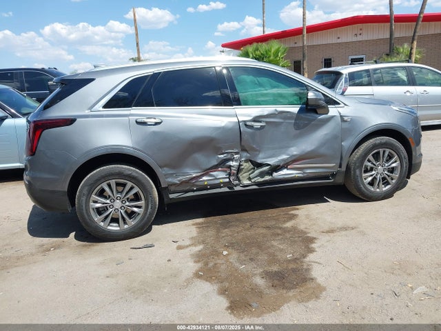 2021 CADILLAC XT5 1GYKNCRS4MZ156814 Photo 5