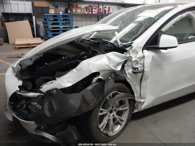 2023 TESLA MODEL Y 7SAYGDEE7PF921530 Photo 5