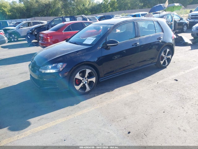3VW547AU8JM261599 Volkswagen 2018