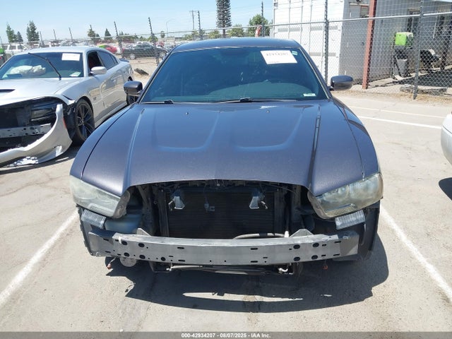 2C3CDXHG4EH239215 Dodge 2014
