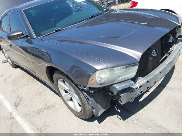 2C3CDXHG4EH239215 Dodge 2014