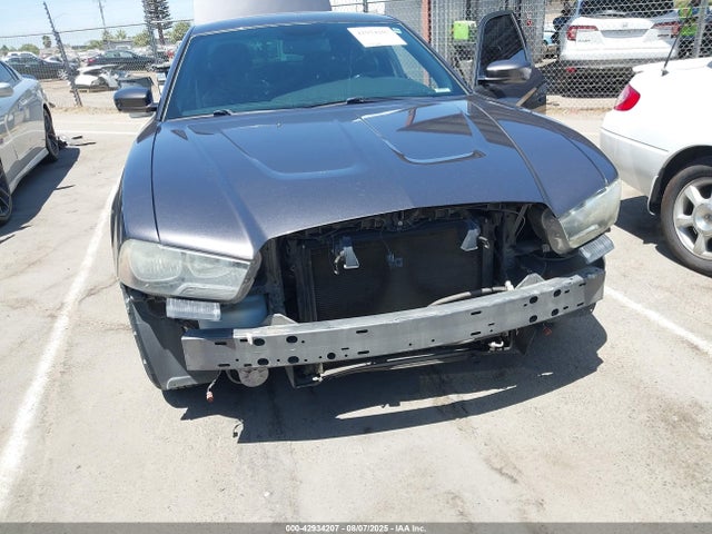 2C3CDXHG4EH239215 Dodge 2014