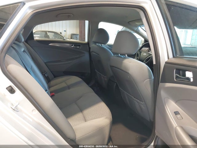 Hyundai Sonata 2014 KMHEC4A43EA113234 Image 8