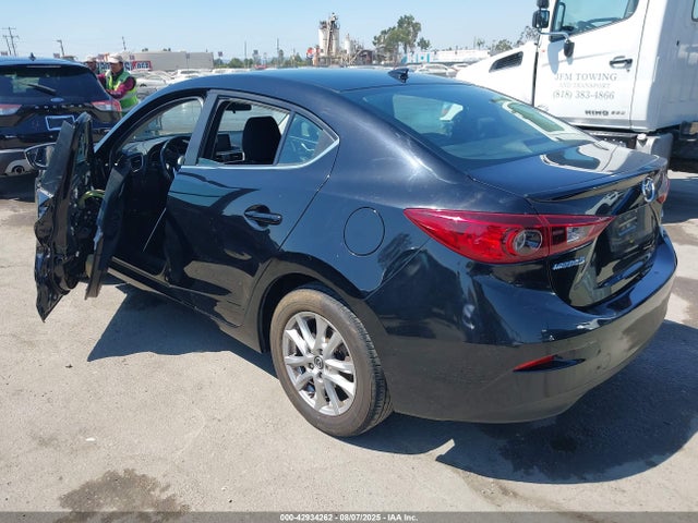 Mazda pe 2015 3MZBM1V71FM226849 Image 3