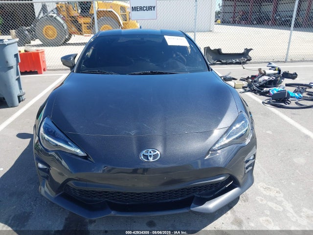 JF1ZNAA10H8705101 Toyota na