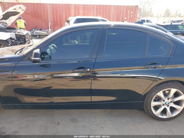 WBA3B1G50FNT05442 BMW 320i