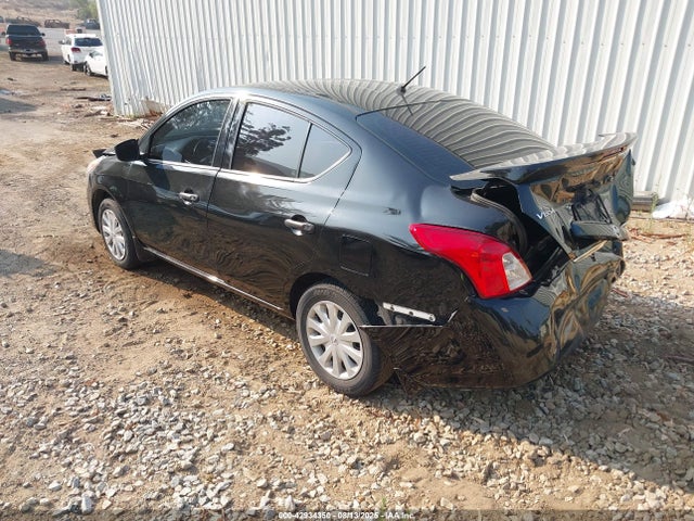 3N1CN7AP7HL864323 Nissan 2017