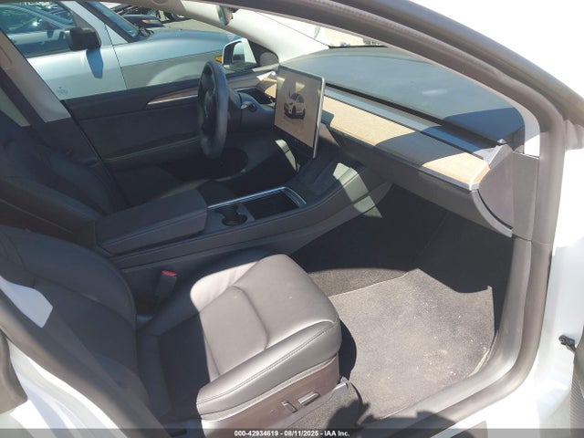 7SAYGDEF2PF580000 Tesla 2023
