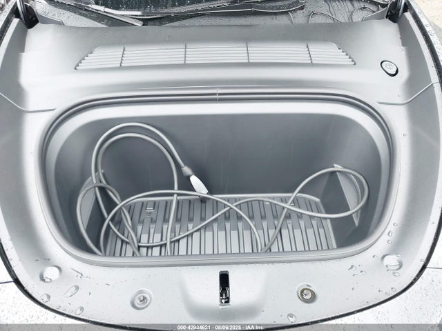 2025 TESLA MODEL Y 7SAYGAEE8SF305066 Photo 9