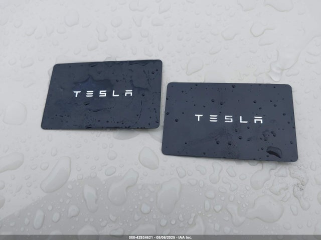 2025 TESLA MODEL Y 7SAYGAEE8SF305066 Photo 10