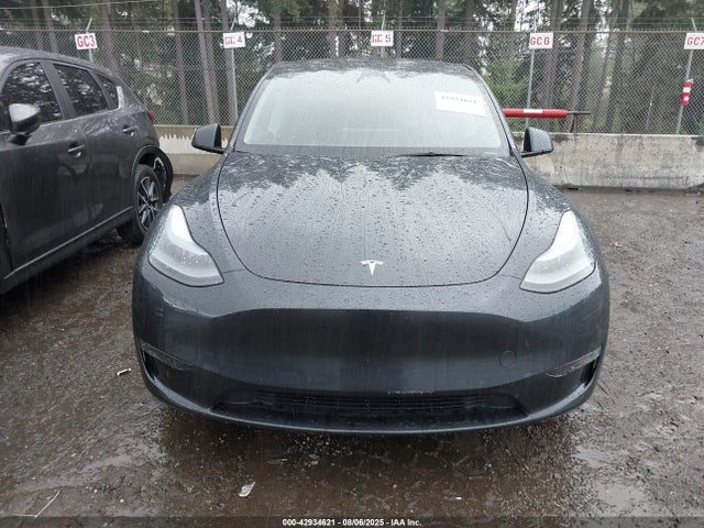 7SAYGAEE8SF305066 Tesla 2025
