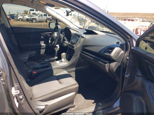 Subaru na 2017 4S3GTAD64H3744799 Image 5