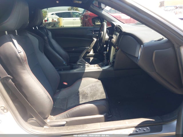 Subaru 2015 2015 JF1ZCAC10F9607308 Image 5