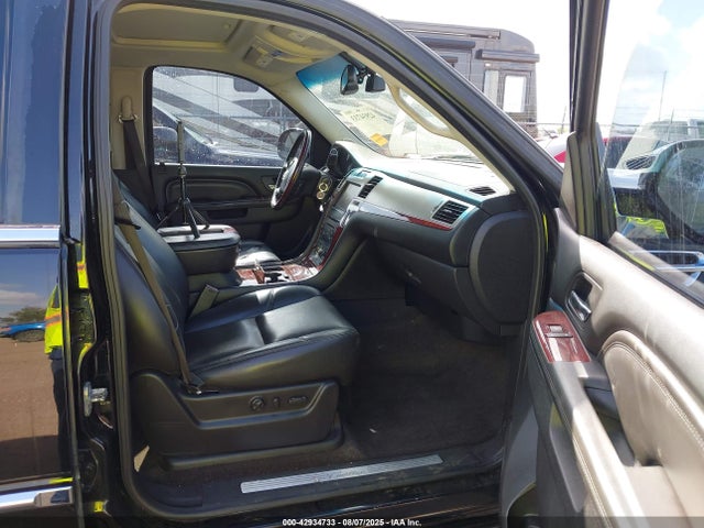 2012 CADILLAC ESCALADE EXT 3GYT4NEF2CG300483 Photo 4
