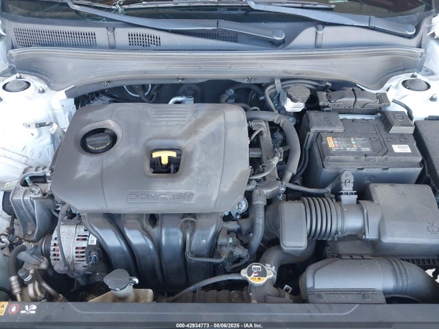 3KPF24AD2ME350174 KIA Forte Lxs