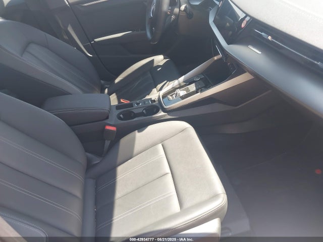 2024 AUDI A3 WAUAUDGY9RA114370 Photo 4