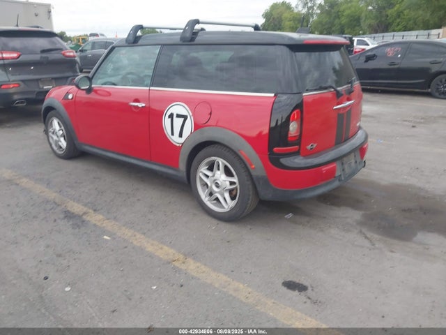 2010 MINI COOPER CLUBMAN WMWML3C55ATX52047 Photo 2