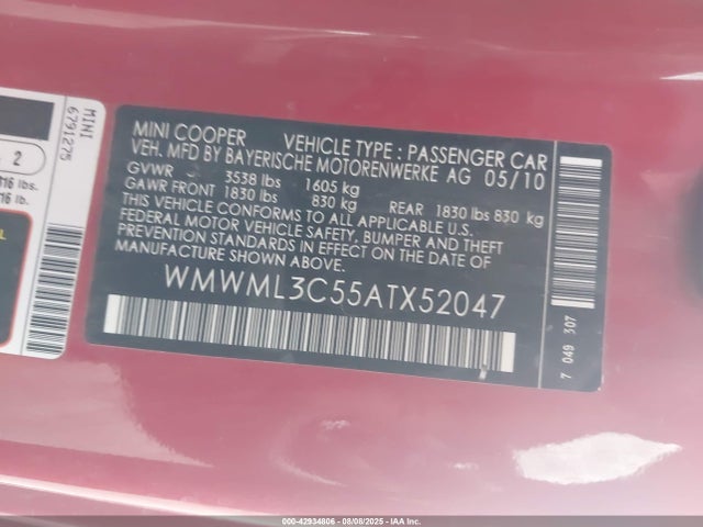 2010 MINI COOPER CLUBMAN WMWML3C55ATX52047 Photo 8