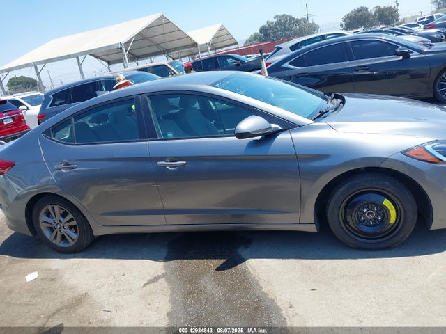 5NPD84LF6JH298561 Hyundai mpi nu